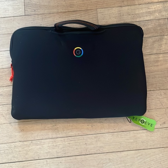 NWT Case Logic Repreve Laptop Case with Google Logo - Picture 2 of 7